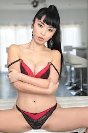 Actrice porno japonaise