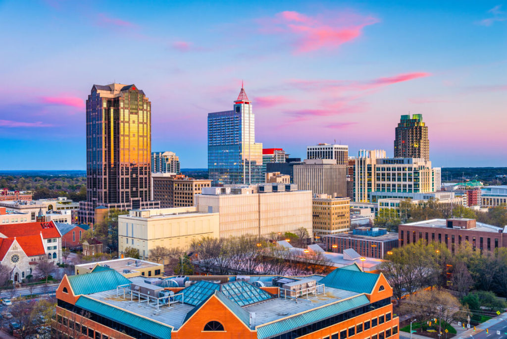 Paysage urbain de Raleigh avec des structures colorées