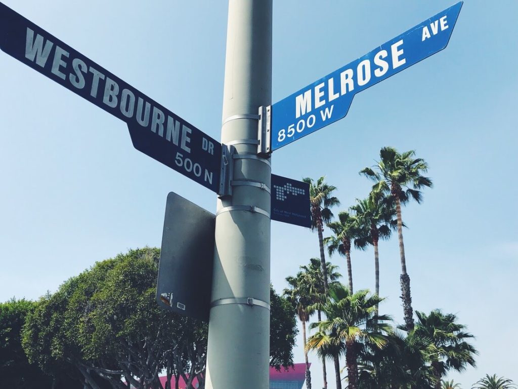 Los angeles california et signe à melrose avenue et westbrook