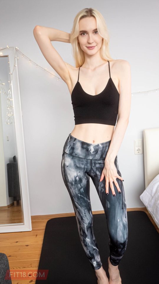 Les stars du porno les plus populaires d'Estonie XXXBios - Les meilleures stars du porno d'Estonie Shinaryen's porn pics sfw