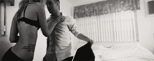gif sensuel érotique mouvement lent