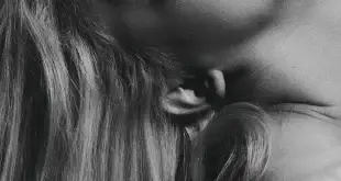 photographie érotique noir et blanc — image à la une